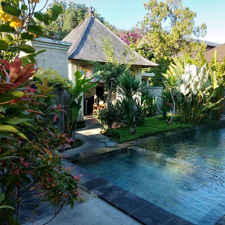 Arnaya Homestay กูตา ภายนอก รูปภาพ