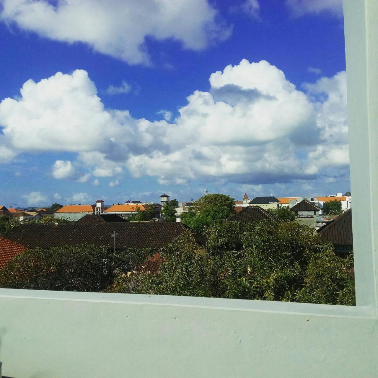 Arnaya Homestay กูตา ภายนอก รูปภาพ